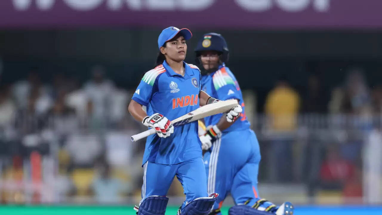 भारत ने महिला वनडे वर्ल्ड कप 2025 में श्रीलंका के खिलाफ शानदार शुरुआत की
