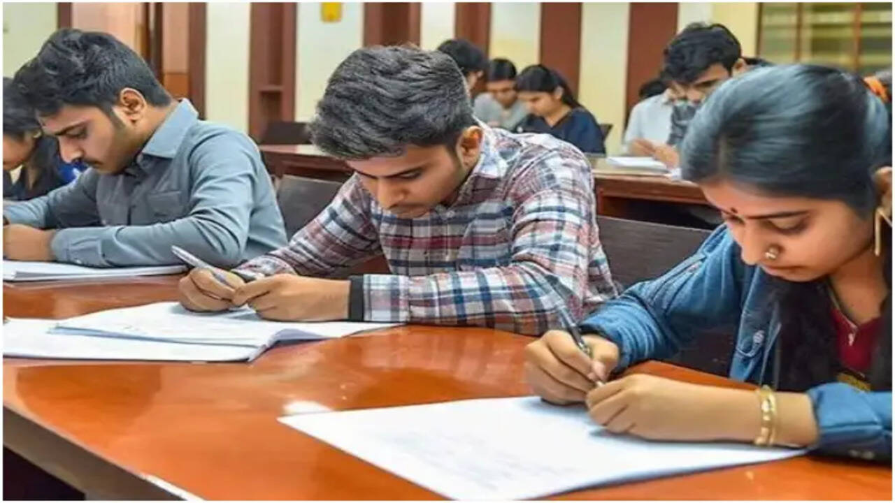 उप्र शिक्षा सेवा चयन आयोग द्वारा प्रवक्ता परीक्षा की तैयारी पूरी