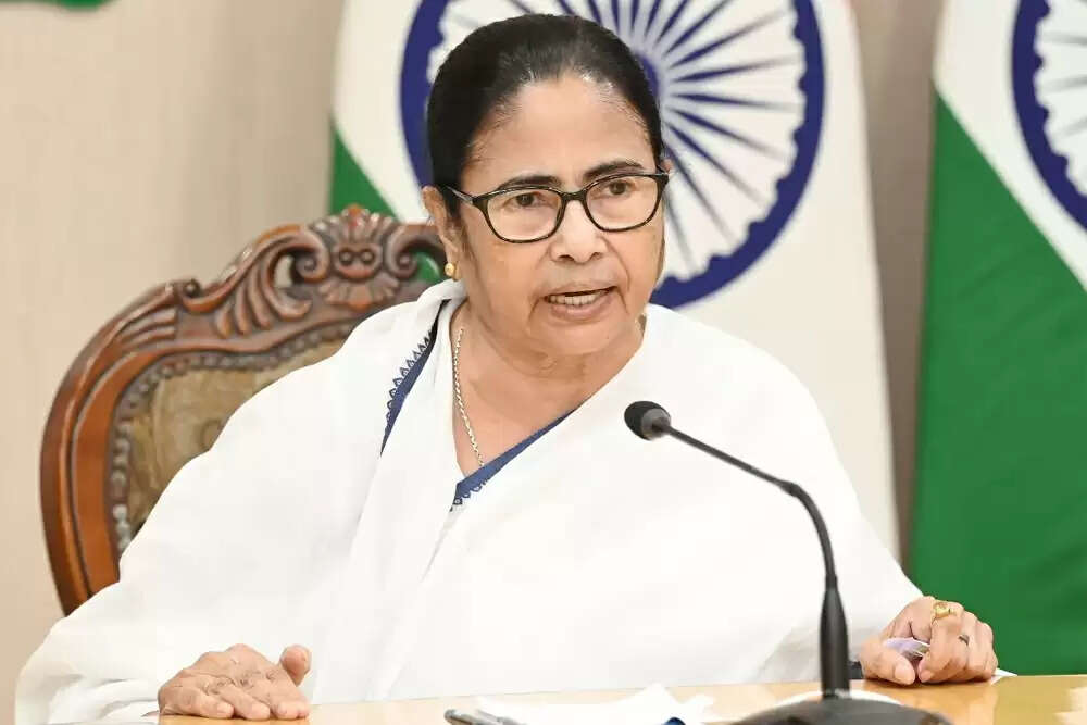 ममता बनर्जी ने गोरखाओं के मुद्दे पर मोदी को लिखा पत्र, वार्ताकार की नियुक्ति का किया विरोध