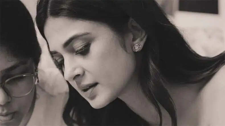 जेनिफर विंगेट ने मार्च महीने की खूबसूरत तस्वीरें साझा कीं