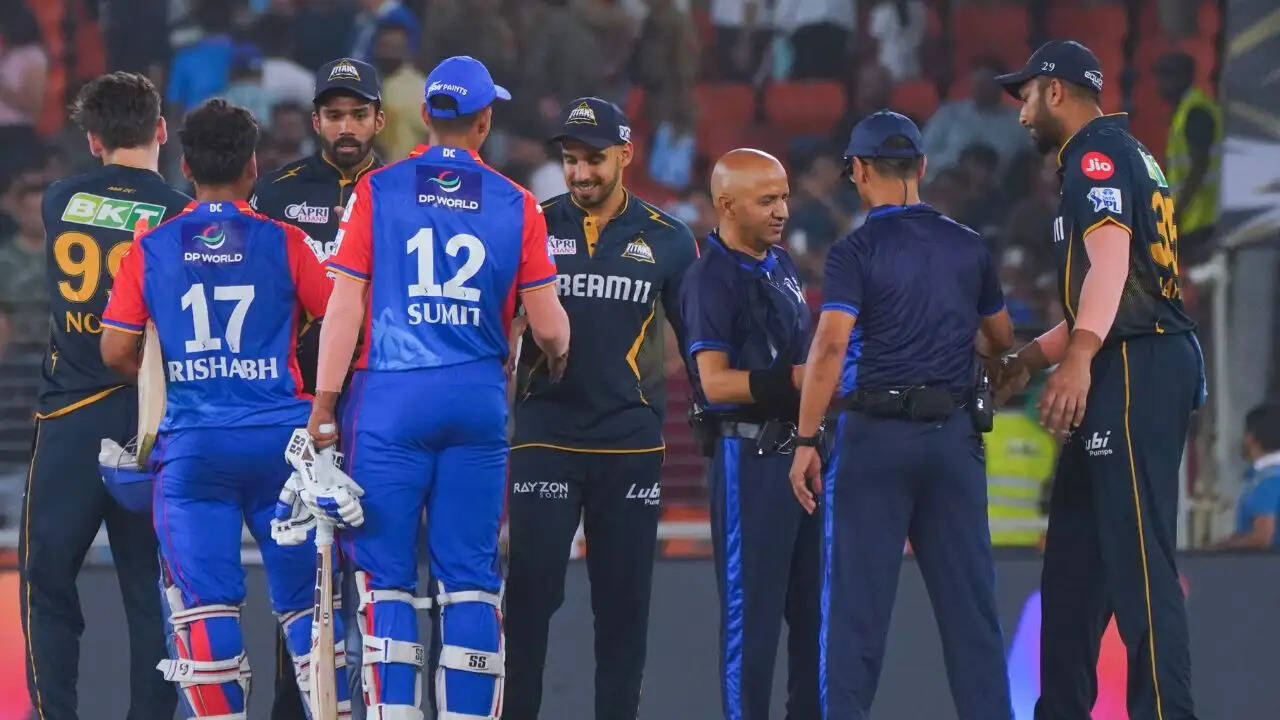 दिल्ली कैपिटल्स और गुजरात टाइटंस के बीच IPL 2026 का रोमांचक मुकाबला
