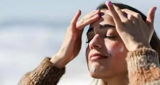 सर्दियों में त्वचा की देखभाल के लिए सरल टिप्स