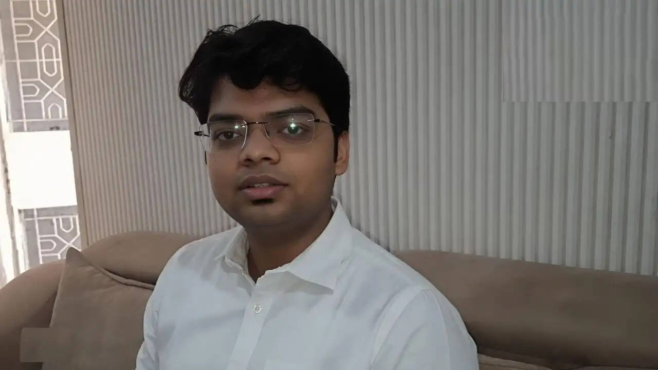 सीबीएसई मूल्यांकन प्रक्रिया पर विवाद: छात्र ने उठाए गंभीर सवाल