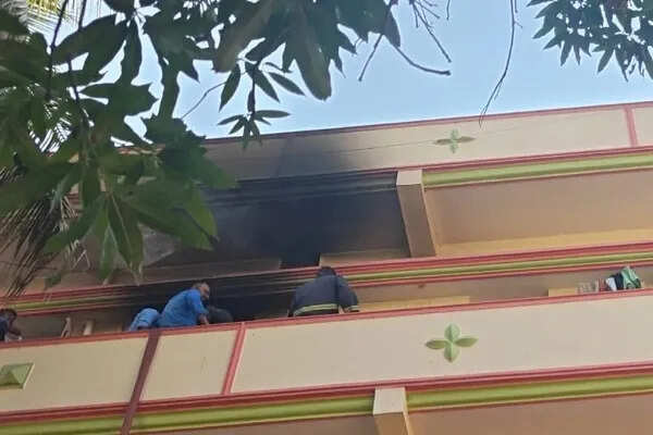 बेंगलुरु में गर्लफ्रेंड ने बॉयफ्रेंड को जिंदा जलाया, प्रपोजल का बहाना बना कर किया हत्या