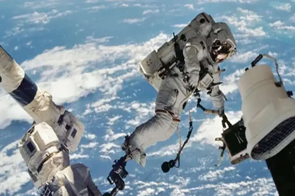 क्या अंतरिक्ष में बढ़ती है एस्ट्रोनॉट्स की हाइट?