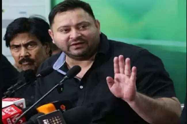 तेजस्वी यादव का बड़ा बयान: चुनाव बहिष्कार पर विचार कर सकते हैं