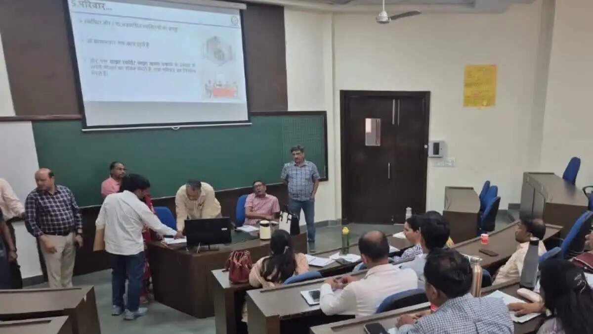गाजियाबाद में जनगणना ड्यूटी से बचने की कोशिश, प्रशासन ने 800 से अधिक आवेदन प्राप्त किए