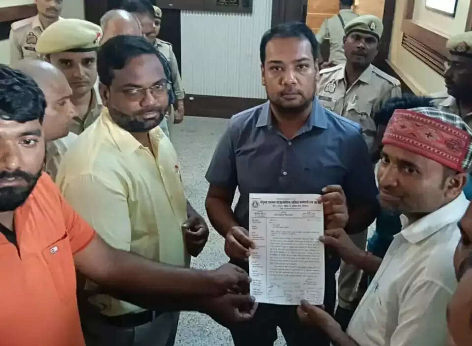 आउटसोर्सिंग कर्मचारियों का स्थायीकरण के लिए प्रदर्शन