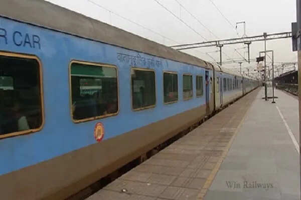 अंबाला में बम की धमकी के चलते शताब्दी एक्सप्रेस की तलाशी