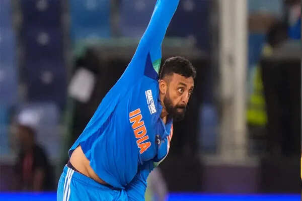 वरुण चक्रवर्ती बने ICC T20 रैंकिंग में नंबर 1 गेंदबाज