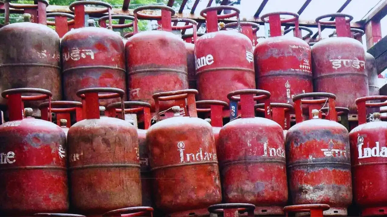 क्या हैं आज के ईंधन के दाम? जानें LPG, CNG और PNG की ताजा कीमतें