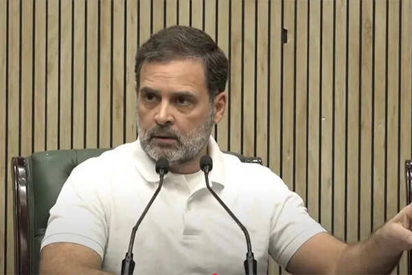 राहुल गांधी ने झारखंड हाईकोर्ट में गैर-जमानती वारंट के खिलाफ याचिका दायर की