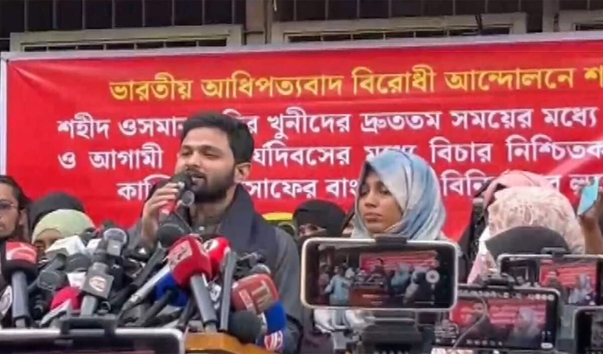 बांग्लादेश में उस्मान हादी की हत्या के बाद भारत विरोधी भावनाओं में वृद्धि