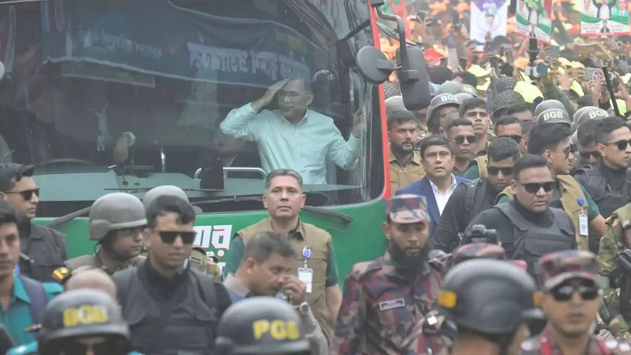 बांग्लादेश में तारिक रहमान की वापसी: क्या बनेंगे अगला प्रधानमंत्री?