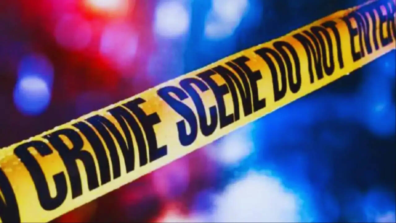 शाहजहांपुर में होली पर खून की होली: पति ने पत्नी और उसके प्रेमी पर किया हमला