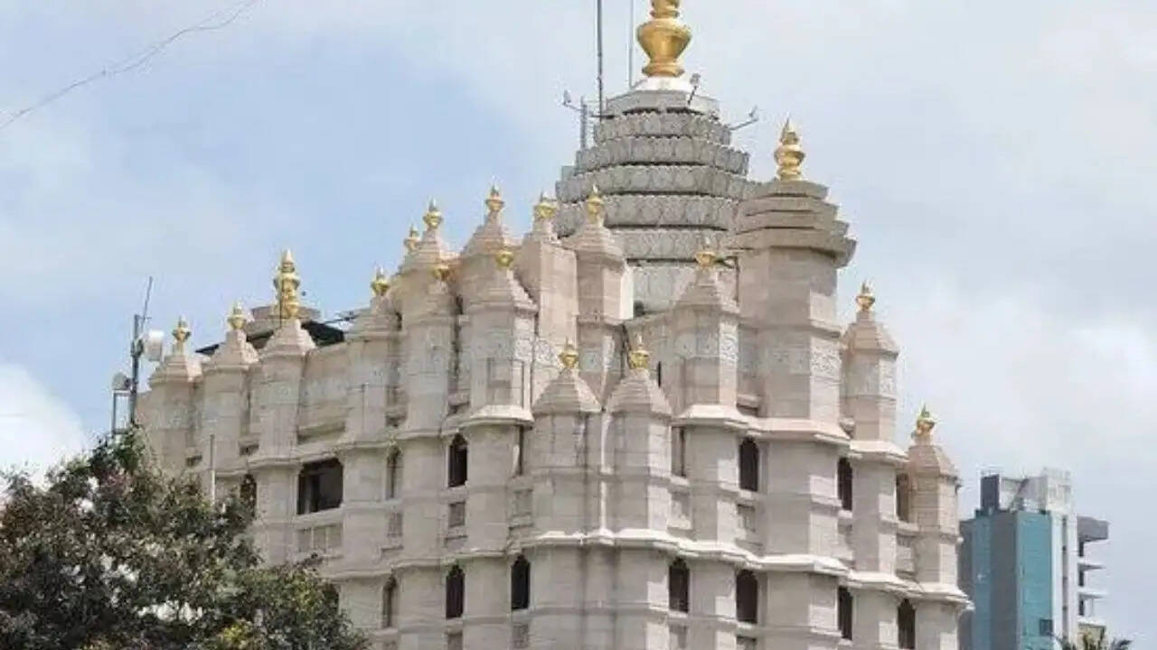 सिद्धिविनायक मंदिर के पुनर्विकास का पहला चरण शुरू