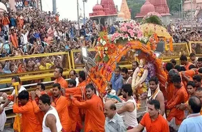 उज्जैन में बाबा महाकाल की विशेष सवारी, आर्मी बैंड की प्रस्तुति