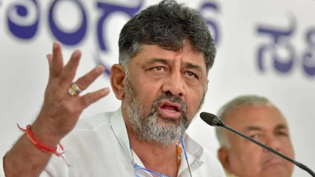 आरसीबी ने आईपीएल फाइनल में गुजरात टाइटंस को हराया, विवाद छिड़ा