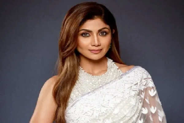 शिल्पा शेट्टी और राज कुंद्रा के मामले में चार पूर्व कर्मचारियों को समन