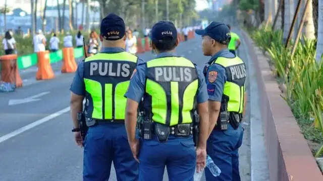 फिलीपींस में स्कूल में गोलीबारी से तीन छात्रों की मौत, जर्मनी में पेंशन में बदलाव की तैयारी