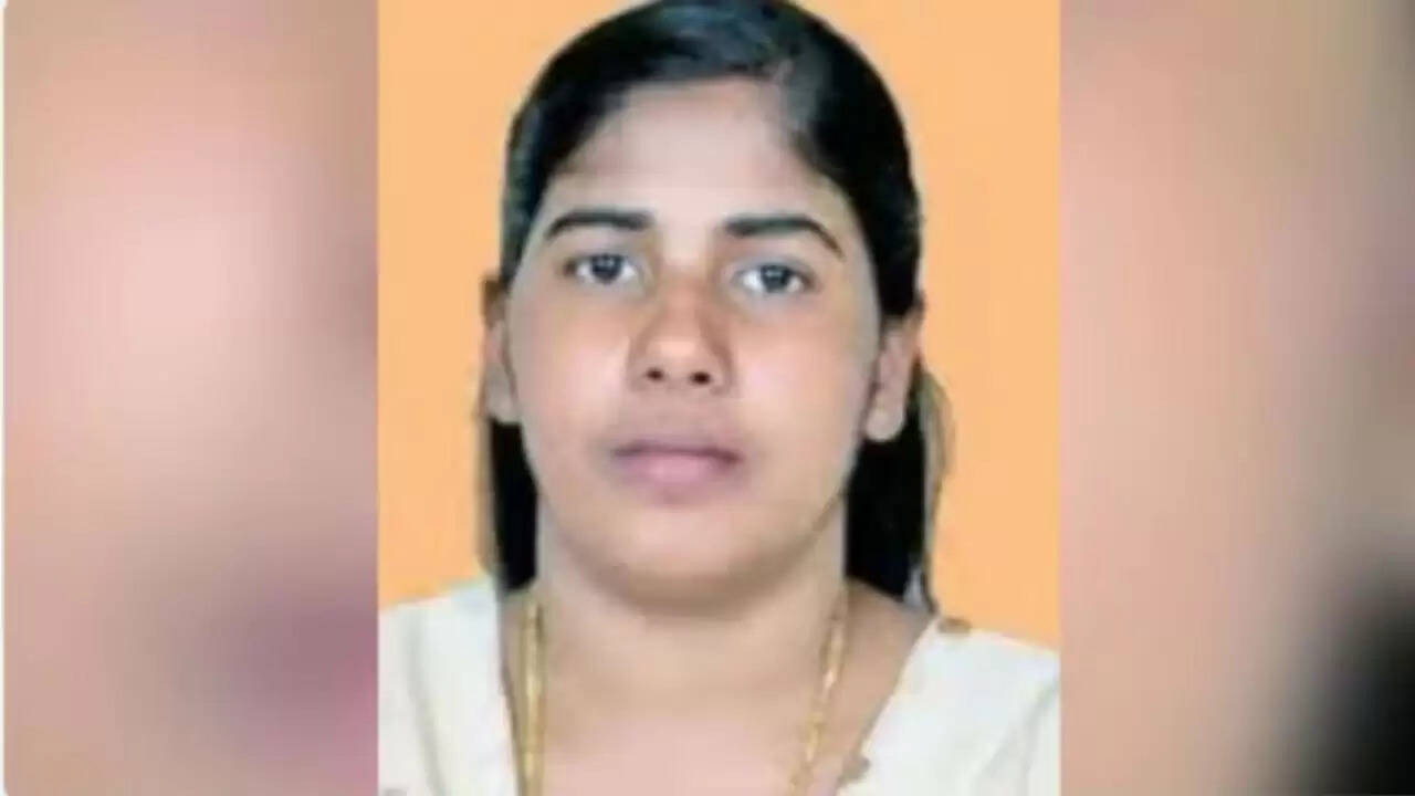 यमन में मौत की सजा का सामना कर रही केरल की नर्स के लिए SC में याचिका