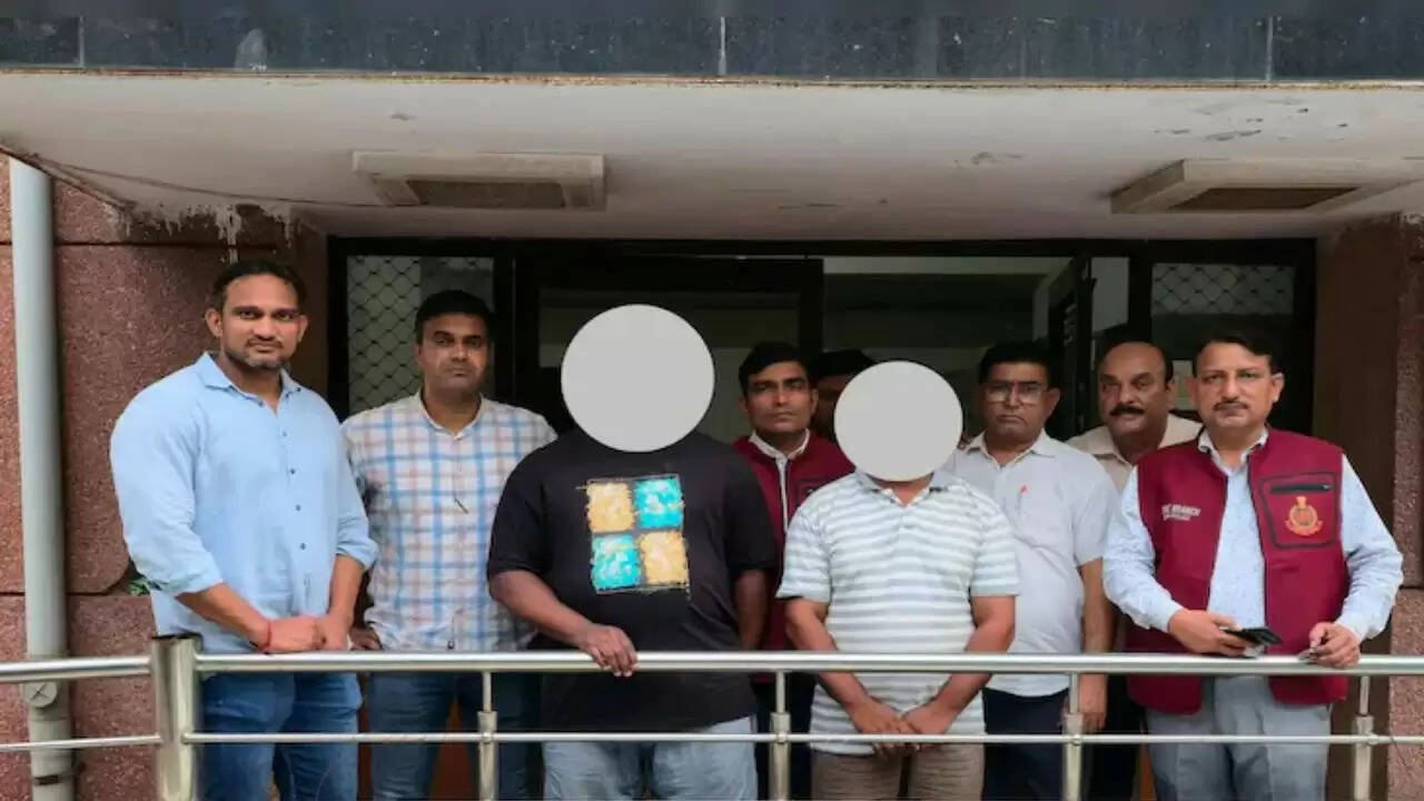 दिल्ली पुलिस ने अंतरराष्ट्रीय धोखाधड़ी गिरोह का किया पर्दाफाश