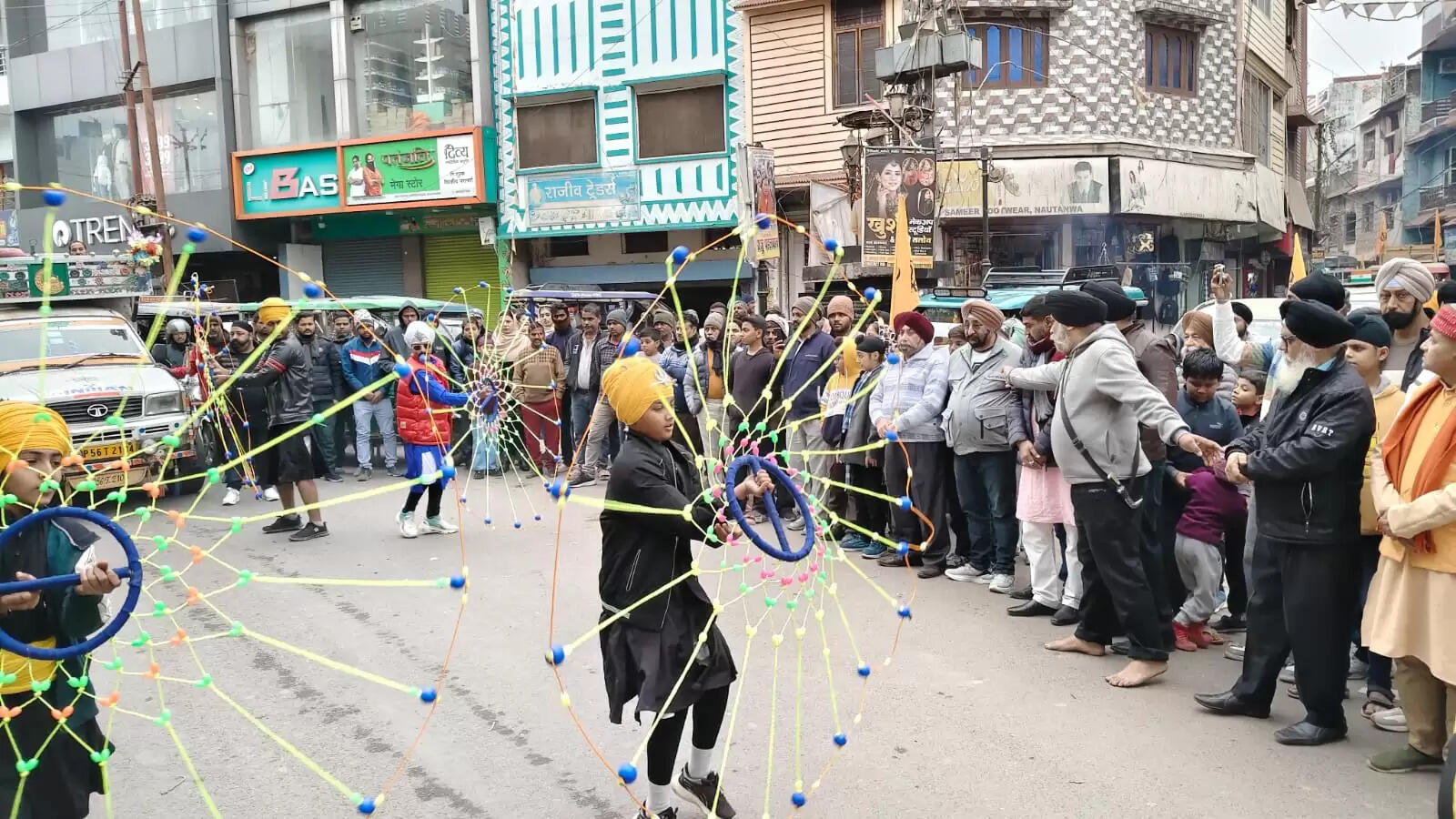 गुरु गोविंद सिंह जयंती पर भव्य शोभा यात्रा का आयोजन