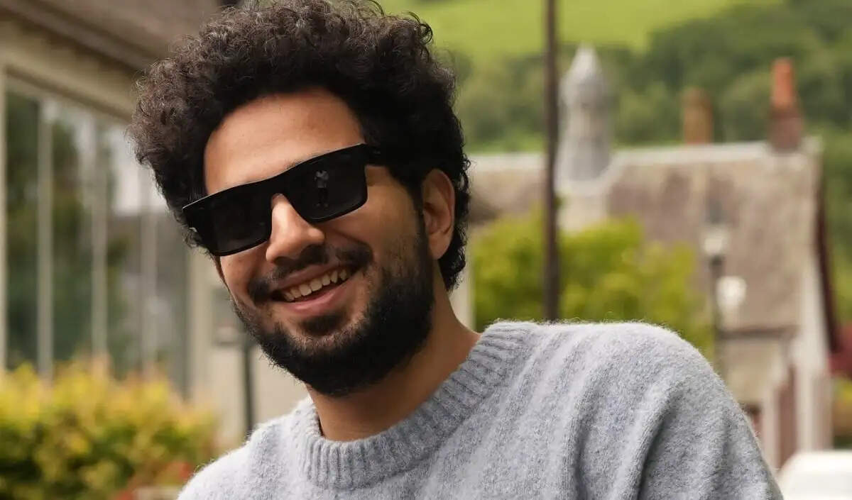 समय रैना ने विवाद पर खोली जुबान, फैंस की तारीफें बटोरीं