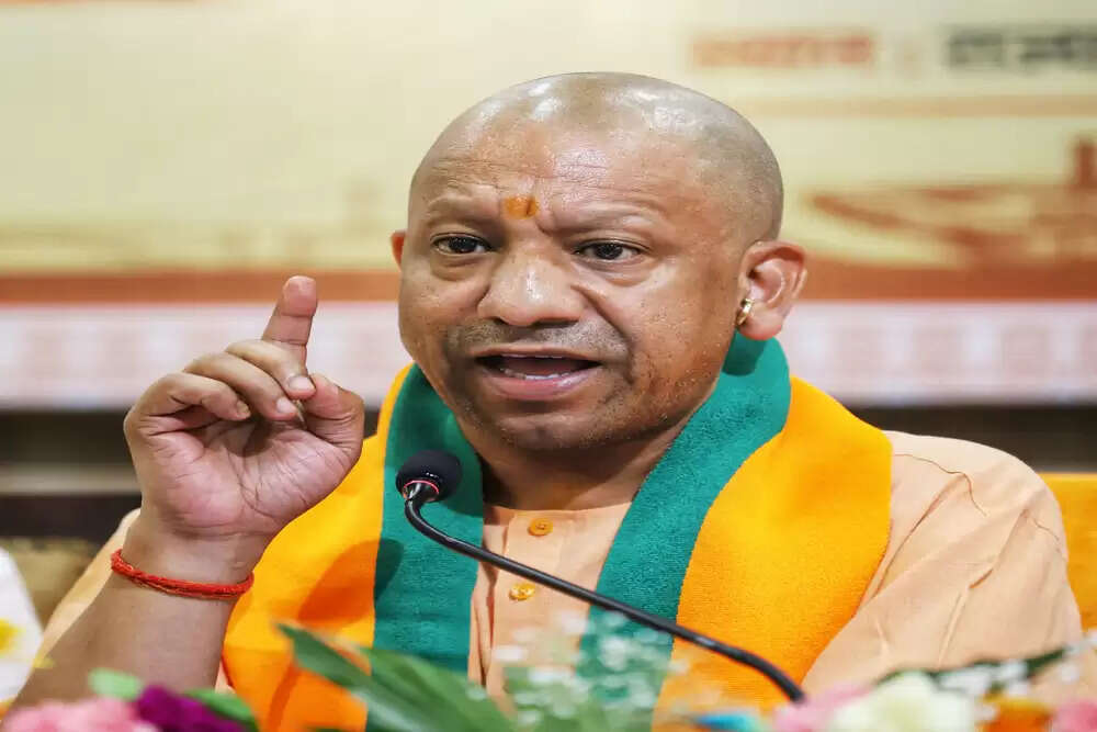 योगी आदित्यनाथ का जलालुद्दीन पर सख्त रुख, संपत्तियां जब्त करने का आदेश