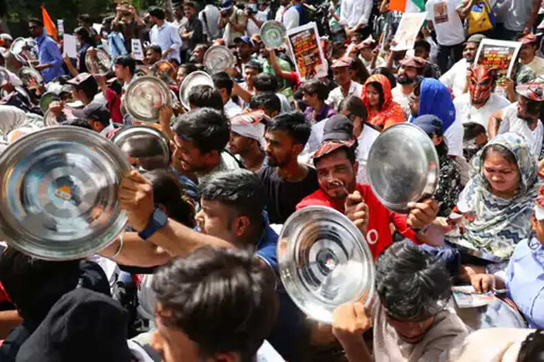 दिल्ली में CJP का प्रदर्शन: पुलिस ने कार्रवाई शुरू की
