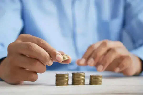 5 लाख रुपये के निवेश पर एफडी, म्यूचुअल फंड और सोने से अधिकतम रिटर्न कैसे प्राप्त करें