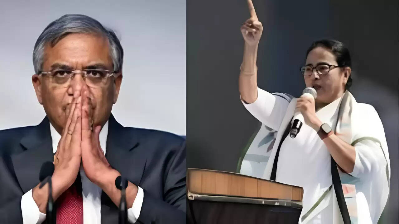 ममता बनर्जी का चुनाव आयोग पर हमला, SIR प्रक्रिया को बताया विवादित