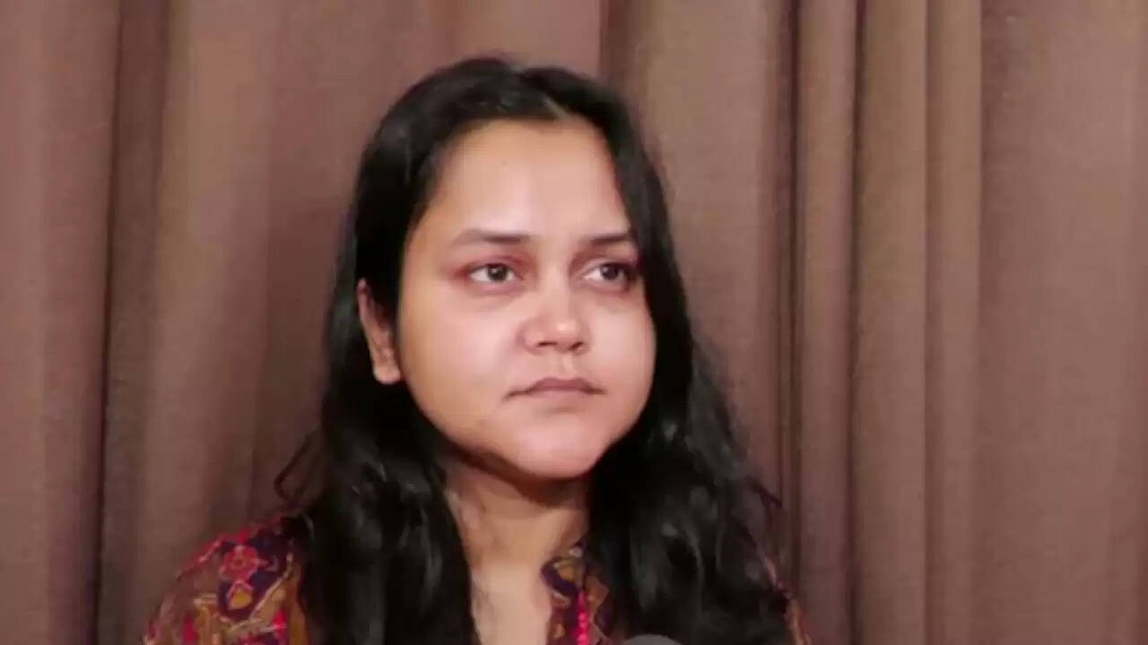 क्या भारत-पाकिस्तान मैच का बहिष्कार सही है? शहीद की पत्नी ने उठाए गंभीर सवाल