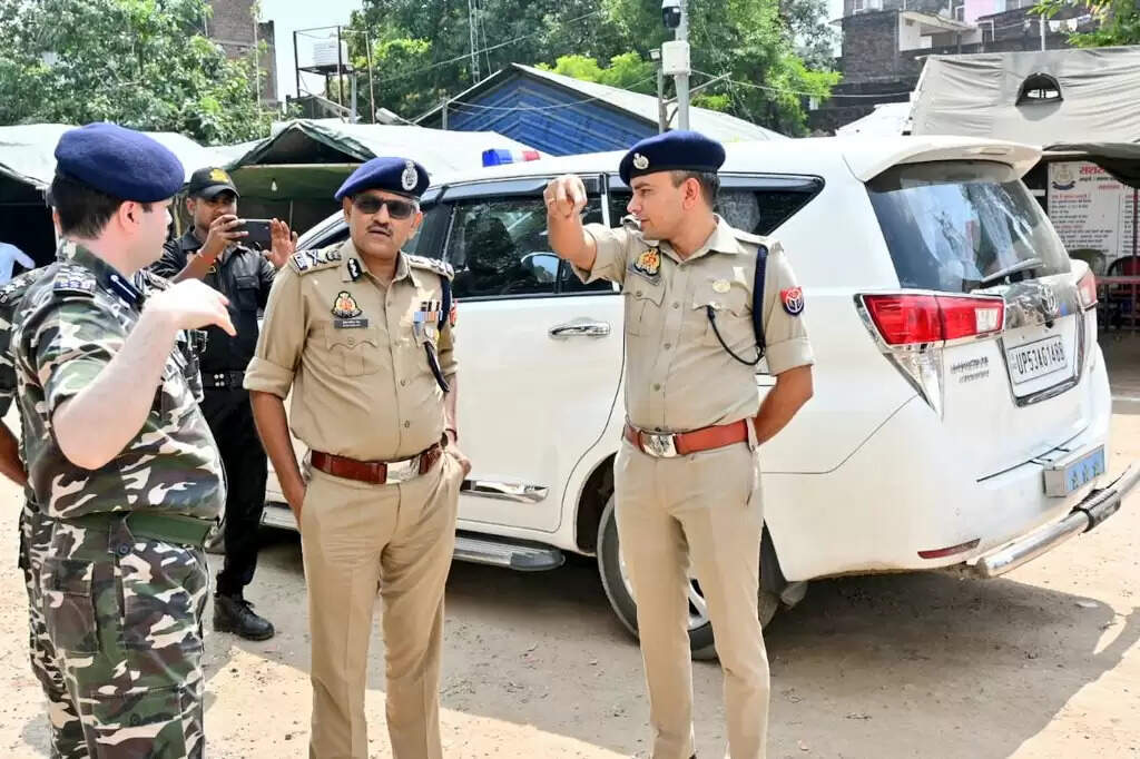 सुरक्षा व्यवस्था को मजबूत करते हुए नवरात्रि पर्व की तैयारी