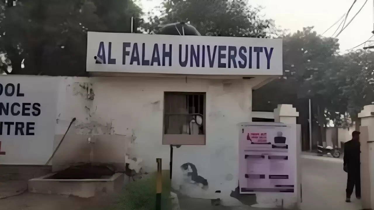 दिल्ली विस्फोट मामले में अल फलाह विश्वविद्यालय का कनेक्शन