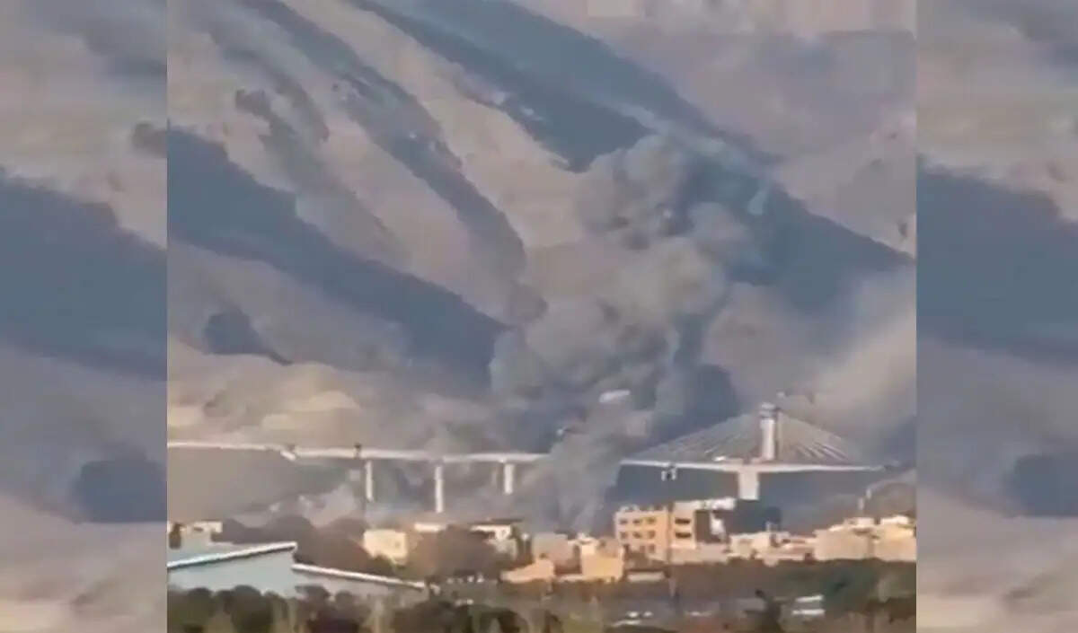 ईरान में अमेरिकी-इजरायली हमले के बाद पुलों की सुरक्षा पर चिंता