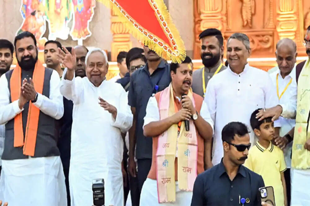 नीतीश कुमार और नितिन नबीन ने दिया इस्तीफा, राज्यसभा में चुने गए