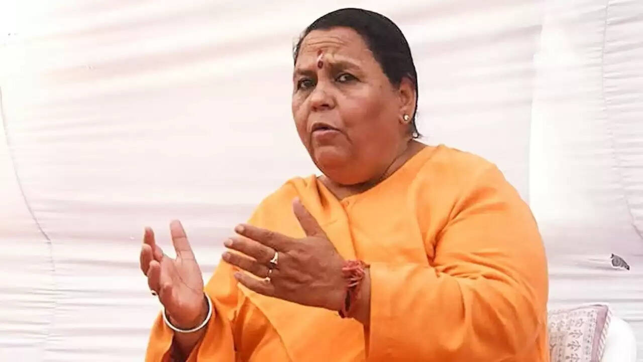 उमा भारती ने भोपाल में उठाए कई मुद्दे: पाकिस्तान से लेकर लव जिहाद तक