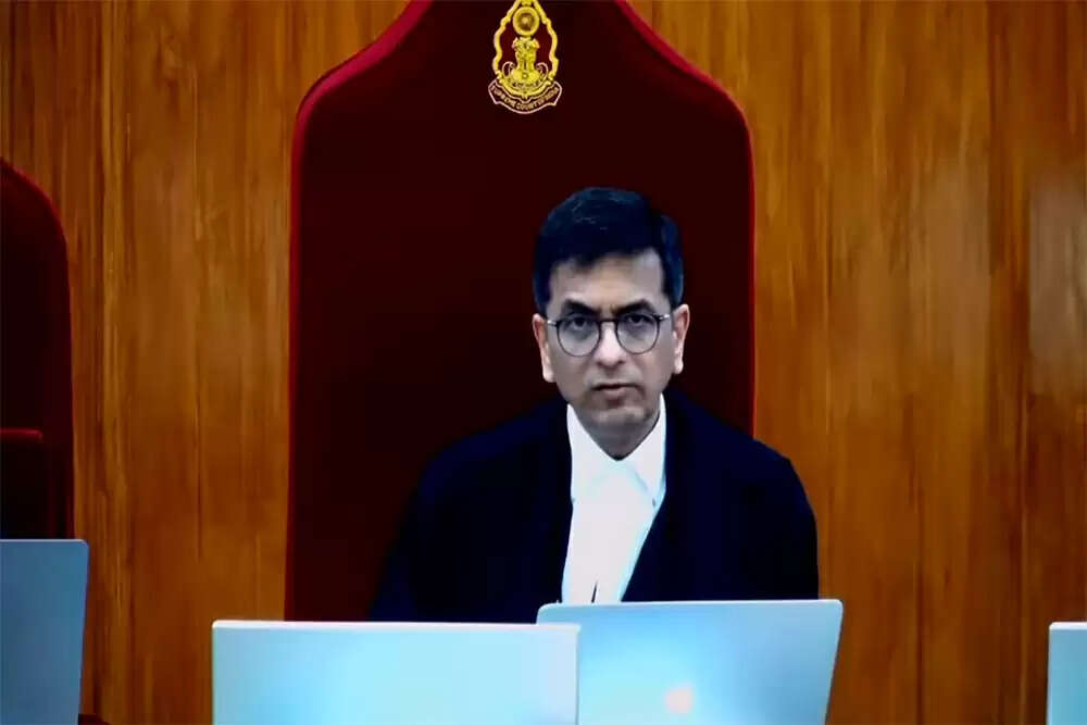 भारत में सरकारी अधिकारियों का सेवा विस्तार: एक नई परंपरा