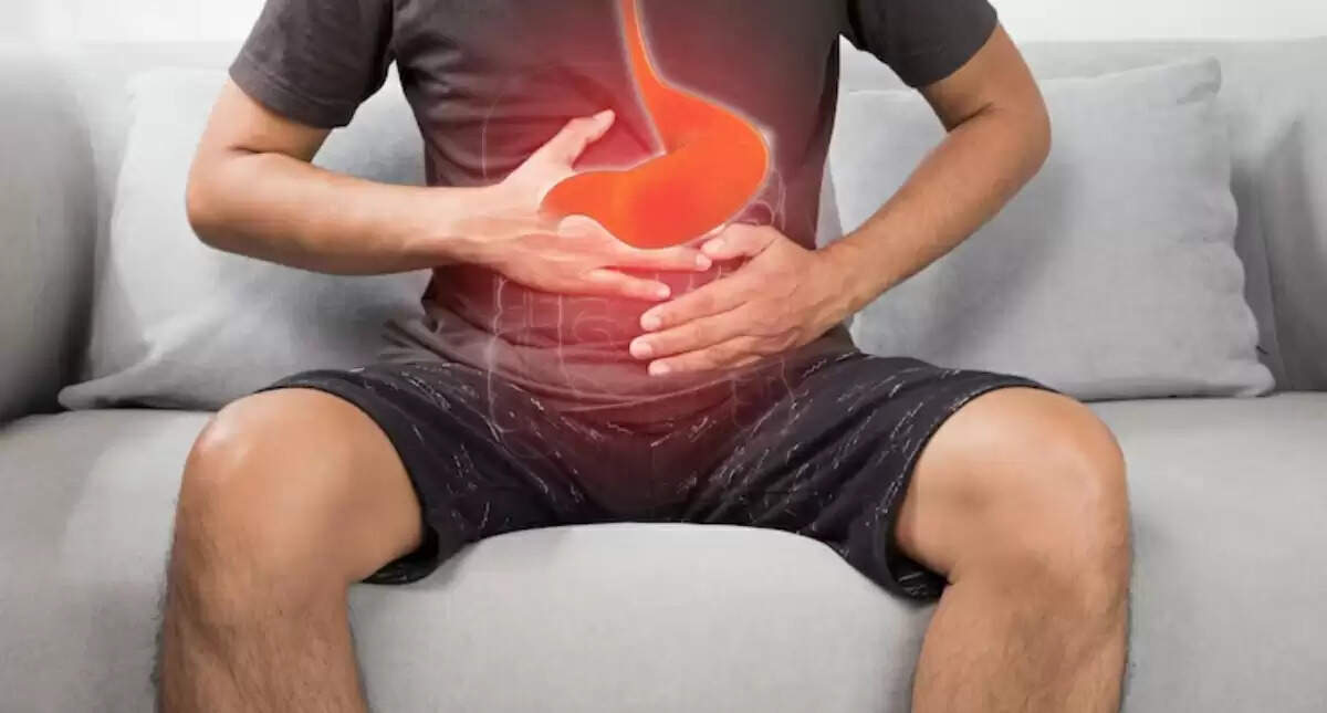 IBS: जानें इसके लक्षण, कारण और आयुर्वेदिक उपचार
