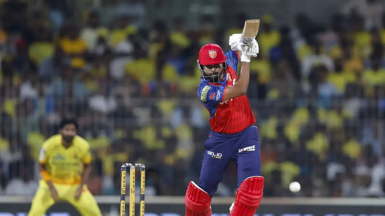 पंजाब किंग्स ने चेन्नई को 5 विकेट से हराया, प्रियांश और अय्यर की शानदार पारियां