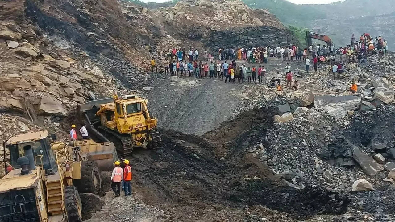 झारखंड में कोयला खदान ढहने से एक की मौत, अवैध खनन का मामला सामने आया