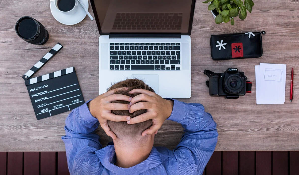 सिरदर्द के प्रकार और उनके संकेत: जानें क्या कहता है आपका दर्द