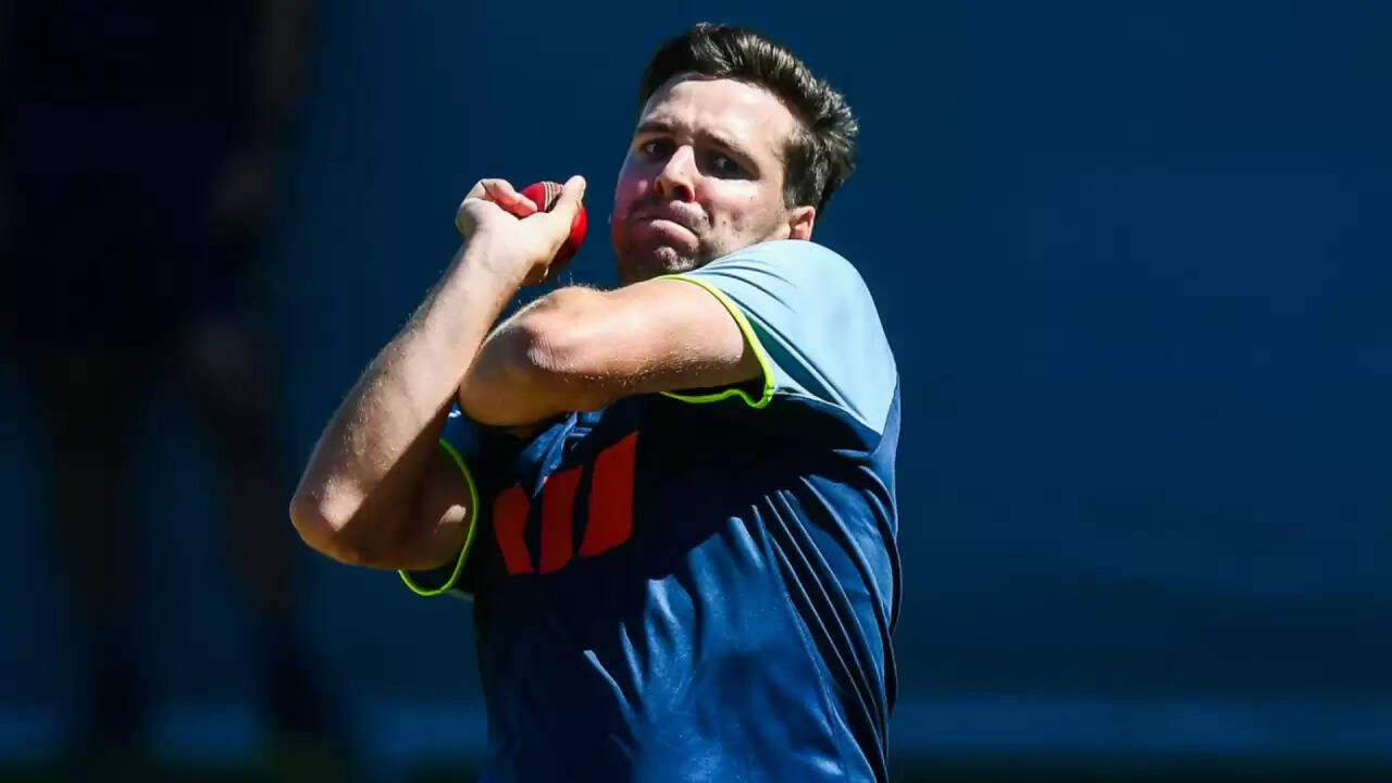 एशेज 2025-26: ऑस्ट्रेलिया ने तीसरे टेस्ट में इंग्लैंड को हराकर ट्रॉफी पर किया कब्जा