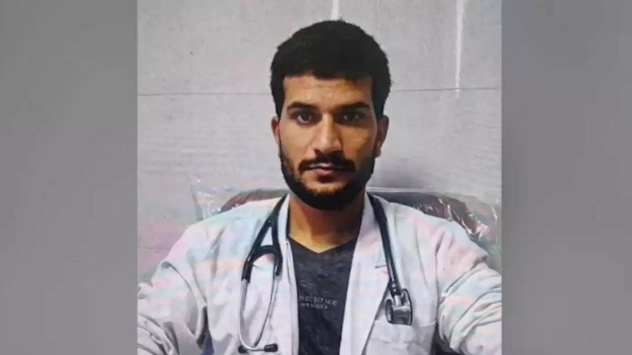 दिल्ली में आत्मघाती हमले का मास्टरमाइंड: उमर मोहम्मद की नई सीसीटीवी फुटेज आई सामने