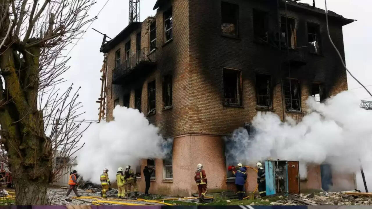 रूस-यूक्रेन संघर्ष: ड्रोन और मिसाइलों से हुआ बड़ा हमला, यूक्रेन ने किया बचाव