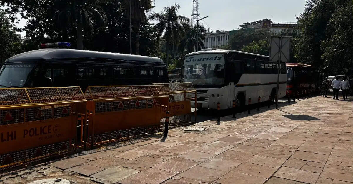 दिल्ली में सुरक्षा बलों की अभूतपूर्व तैनाती, विरोध प्रदर्शन की तैयारी