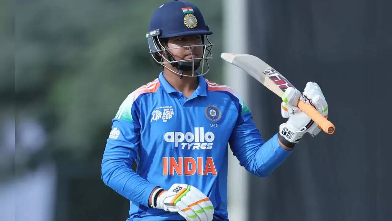भारत और पाकिस्तान के बीच अंडर-19 एशिया कप फाइनल में वैभव सूर्यवंशी का विकेट महत्वपूर्ण मोड़