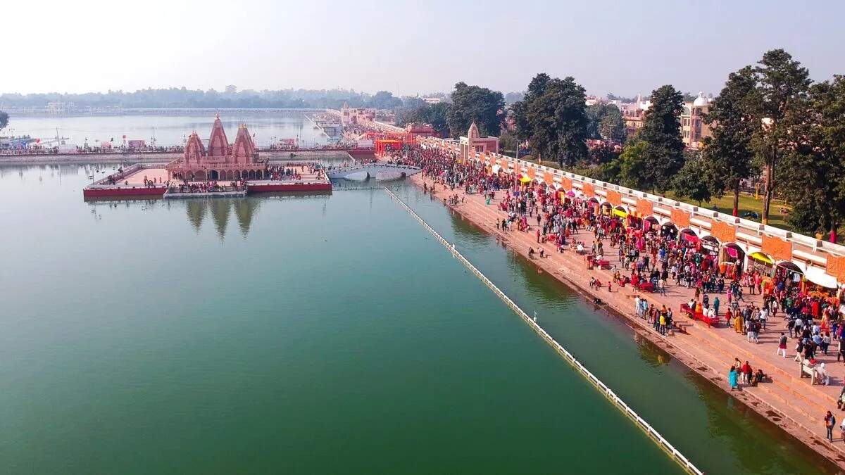 कुरुक्षेत्र में गीता जयंती के लिए 10 नई इलेक्ट्रिक बसों की व्यवस्था