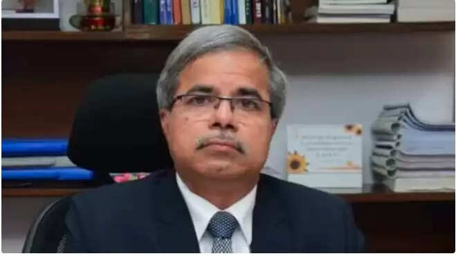सतीश कुमार का रेलवे बोर्ड के अध्यक्ष के रूप में कार्यकाल एक वर्ष के लिए बढ़ा